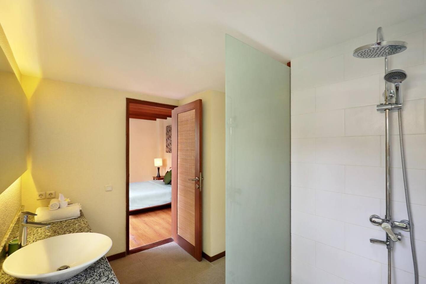 Super Value 4 Bedroom, Walk To Bintang Supermarket Seminyak Exteriér fotografie