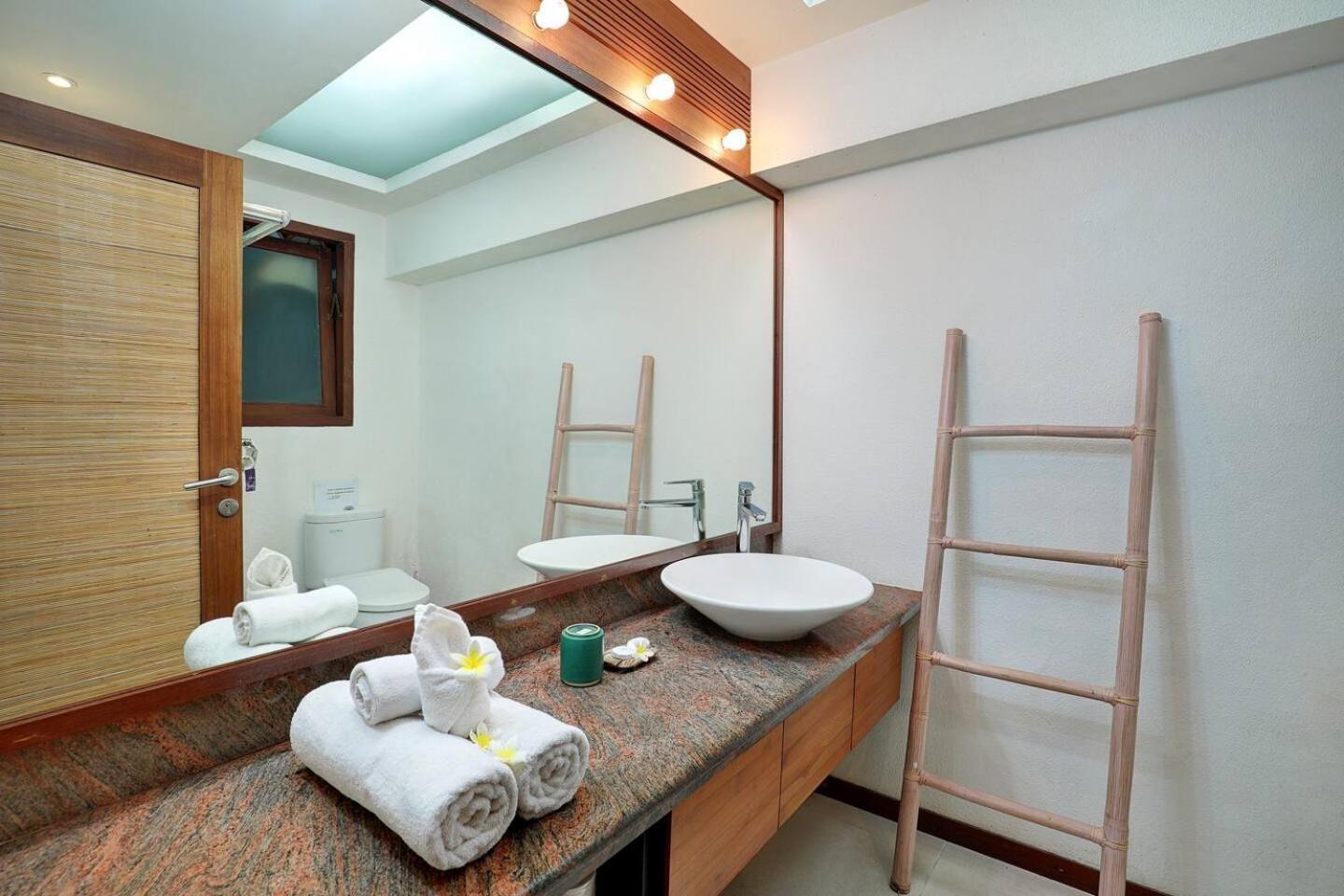 Super Value 4 Bedroom, Walk To Bintang Supermarket Seminyak Exteriér fotografie